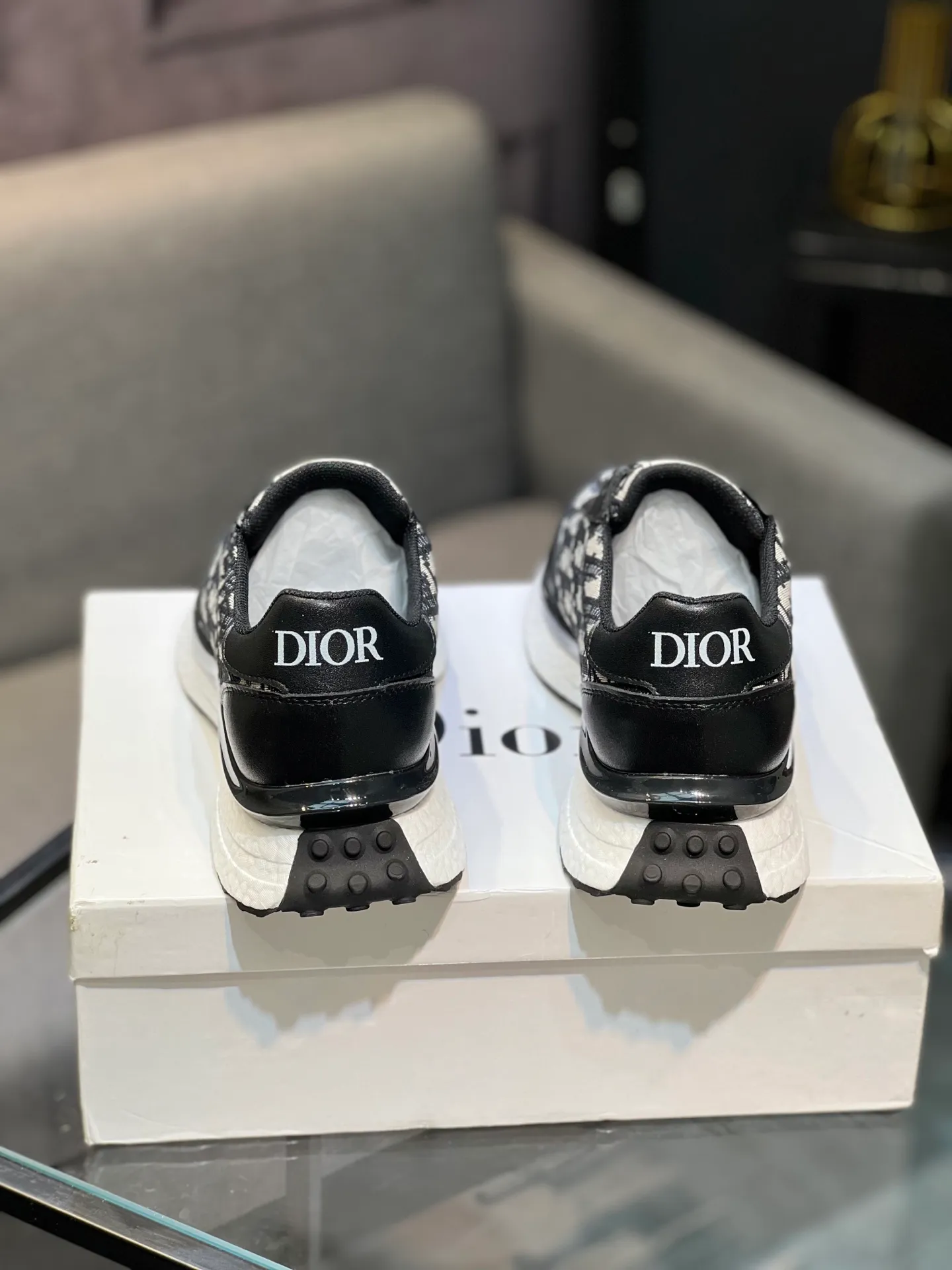 💰¥440【Dior】🔝The latest masterpiece of high-end men's shoes brand: original special cloth fabric imported from Italy + cowhide + imported sheepskin lining🔥Original toe-cap rubber outsole Soft and comfortable, making walking more convenient and comfortable! Size: 38-44 (45 can be customized)
